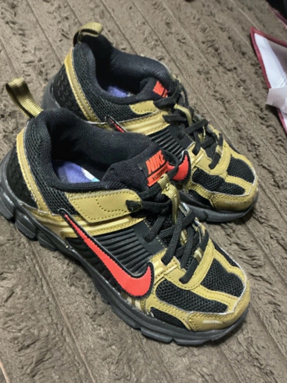 Nike Kids Vomero 5 Black and Gold Sneakers with Red Swoosh